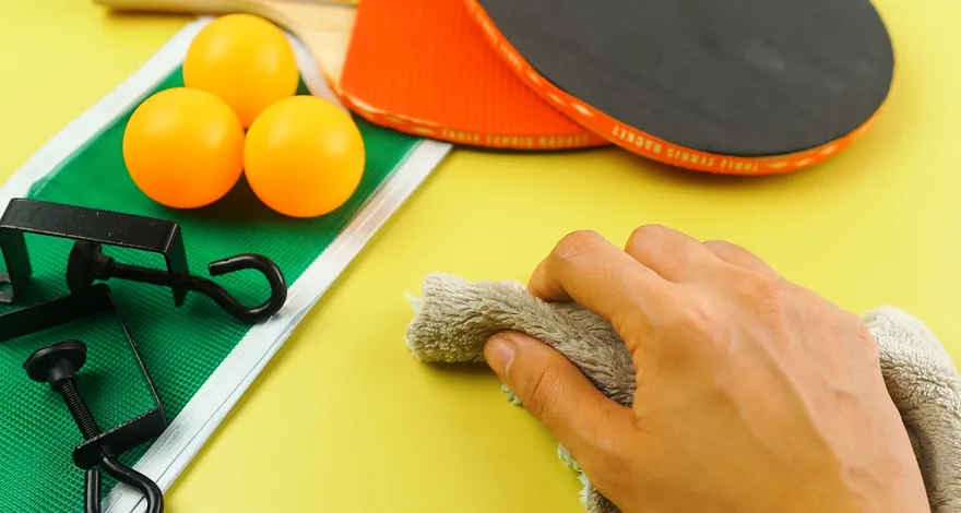 Como limpar a borracha da raquete de ping pong