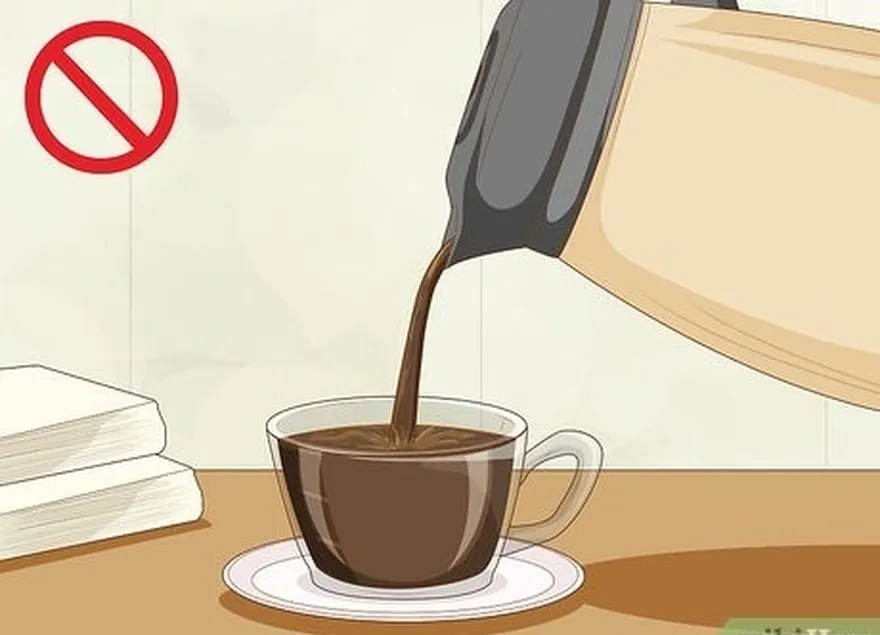 É muito tentador tomar uma xícara de café sempre que precisar de velocidade e concentração em uma tarefa.