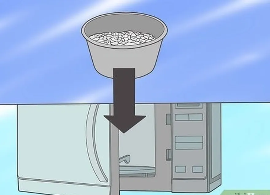 Etapa 5 Leve a resina ao micro-ondas em incrementos de 30 segundos até que fique transparente.