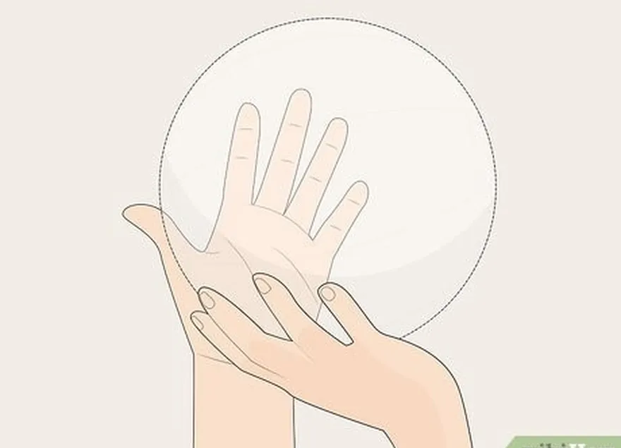 Etapa 3: Segure a bola com a outra mão.